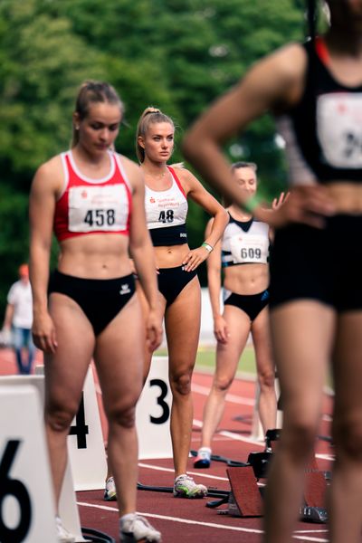 Alica Schmidt (SCC Berlin) am 200m Start am 04.06.2022 waehrend der Sparkassen Gala in Regensburg